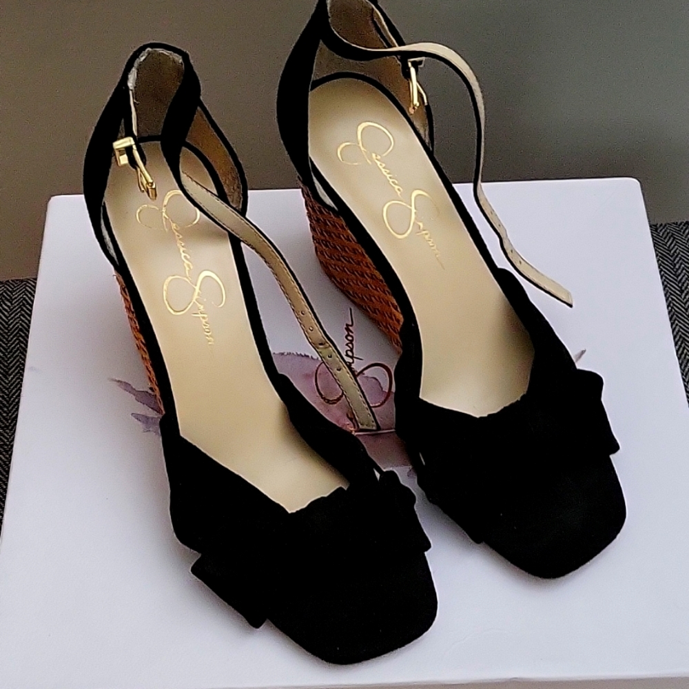 Jessica Simpson Wedge Heels, size 7, black/tan